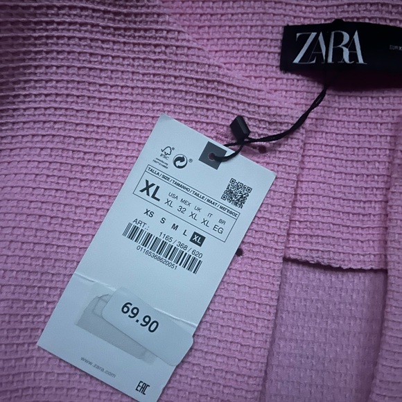 11/11 sale! Cropped Zara overcoat — perfect for Valentine’s/Galentine’s Day!💗 - Picture 2 of 8